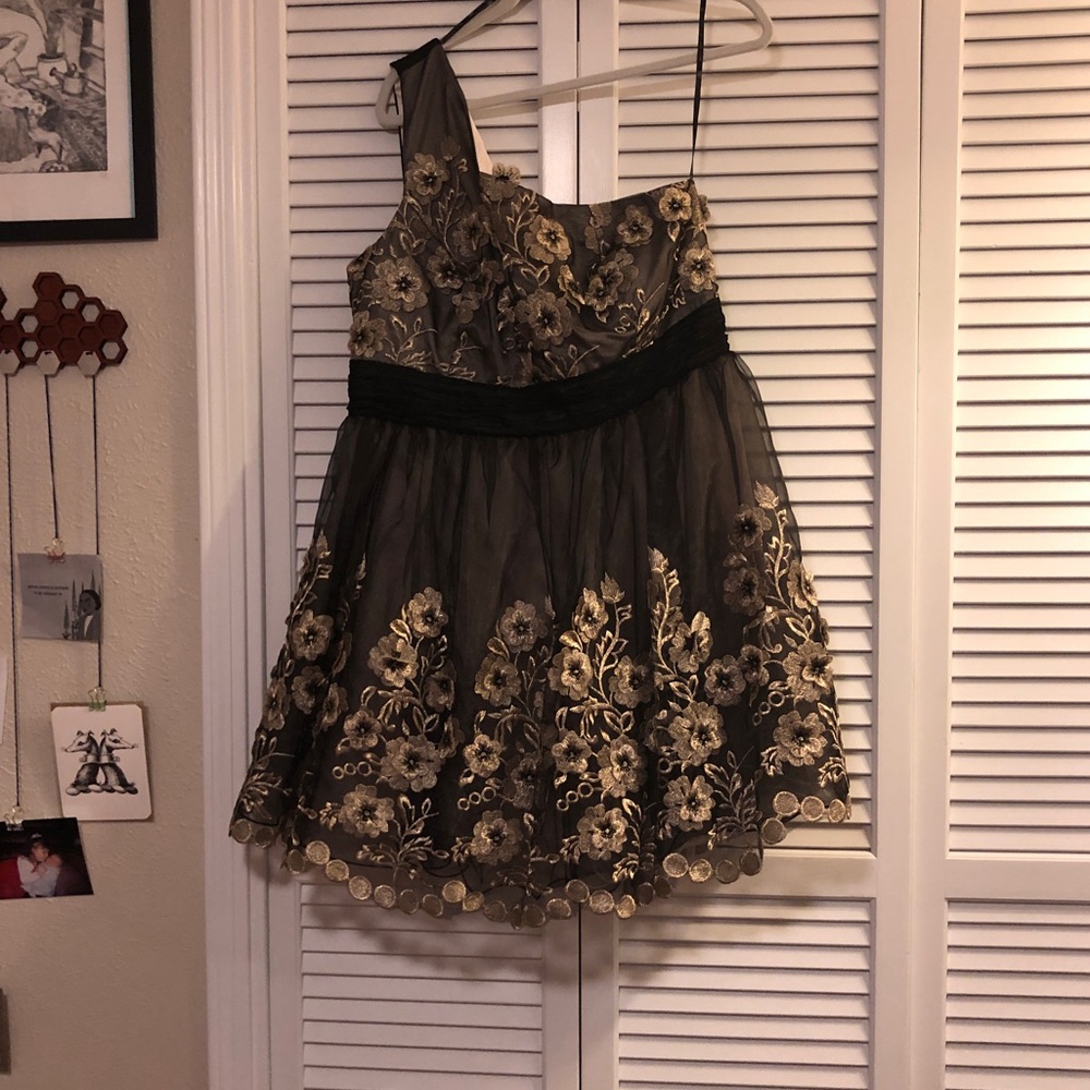 Chi Chi London One strap formal dress